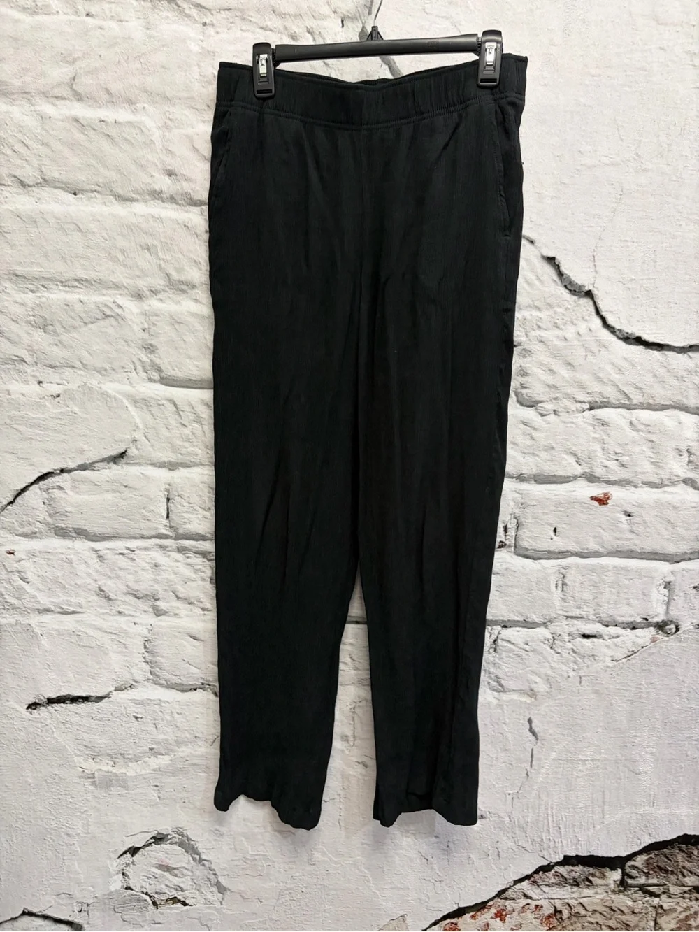 GAP Minimalist Wide Leg Trousers Black Crinkle Gauze Style Pull On Relaxed Fit